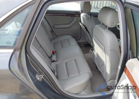 2004 Audi A4 3.0 z USA, uszkodzony, nr VIN WAULT68E24A252837